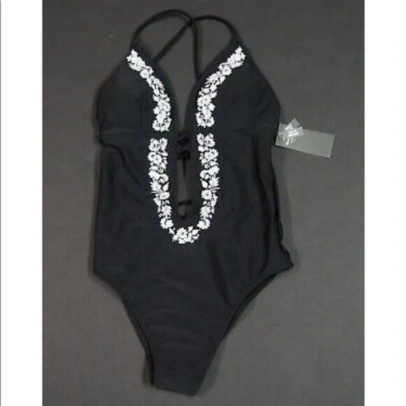 Abercrombie & Fitch Black and White One Piece Swimsuit - Picture 5 of 8